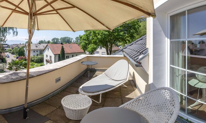 Kressbronn Apartamento | Mediterranean apartment No: 5 only 2 minutes to the beach