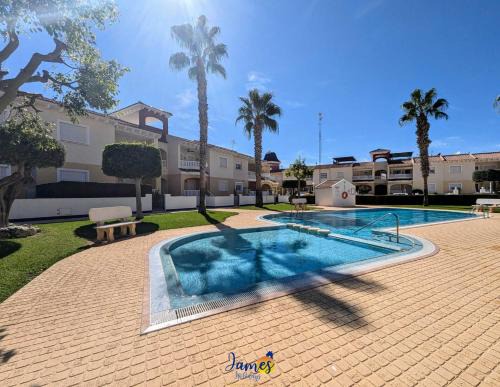 Quesada Casa | Mediterranean 3 Bed Townhouse CQ44