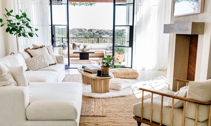 Balcones Park Edgemont Casa | Mediterranean Estate in Central Austin w/ Stunning Downtown & Lake Views