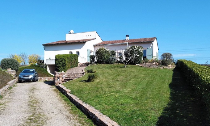 La Chapelle-de-Guinchay Casa | Mediterranean in Beaujolais