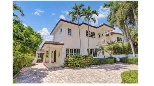 Hendricks and Venice Isles Casa | Mediterranean Paradise