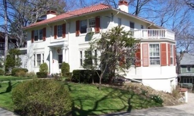 Ludlow Casa | Estilo Mediterráneo en el tranquilo barrio