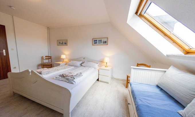 Horumersiel Apartamento | "Meeresrauschen" - your retreat at the Deichkieker guesthouse - pets allowed
