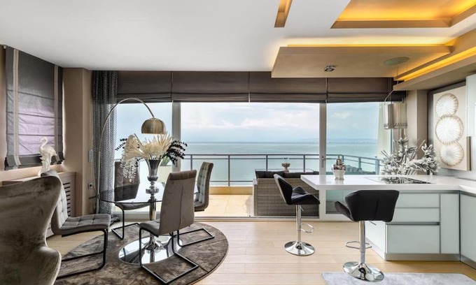 Perea Apartamento | Mega suite on the sea