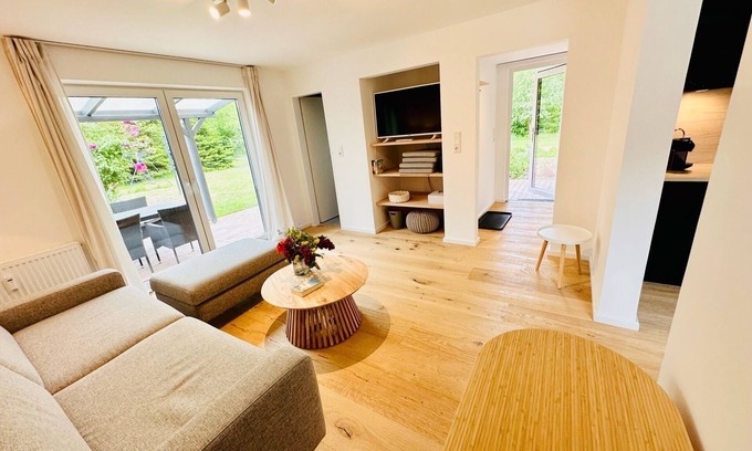 Tating Apartamento | "Mein Lieblingsplatz" - Modern, bright vacation apartment with large garden