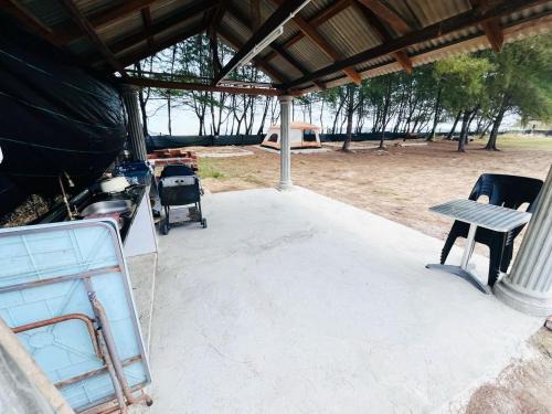 Gua Otro | Mek Kiting Chalet Campsite