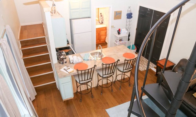 Noblesville Casa | Melby Manor Loft-Private Lakeside Apartment