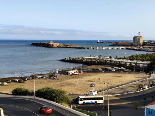 Praia Casa | Mendes Guesthouse - Former B&B In the heart of Praia