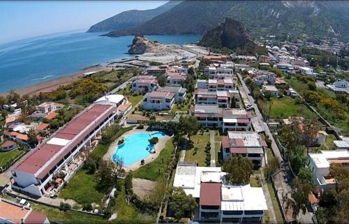 Vulcano Porto Apartamento | Menichetta bilo 5 posti con piscina gratuita dall'11 Luglio al 31 Agosto