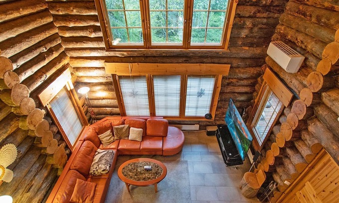 Akaslompolo Casa | Menninkäisenkolo by Interhome