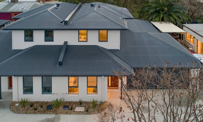 Wangaratta Casa | Merchant's Court: Central 3 bedroom townhouse!