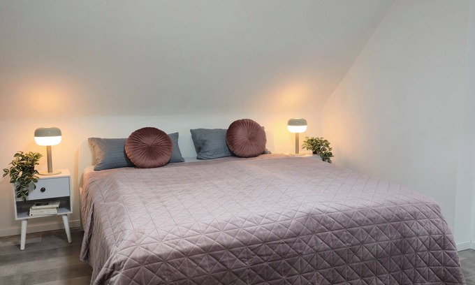 Guenzburg Apartamento | Merci's - Garden - 5 min old town - 9 min Legoland