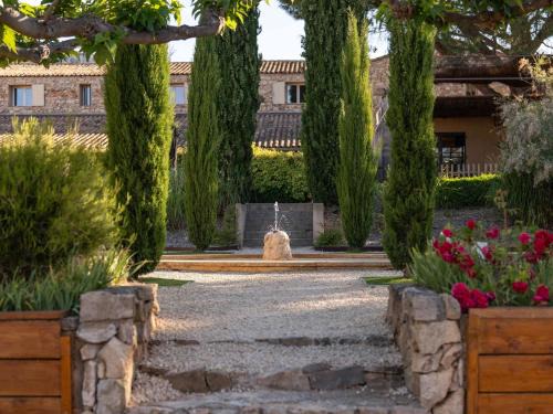 Chateauneuf-le-Rouge Hotel | Mercure Aix-En-Provence Sainte-Victoire
