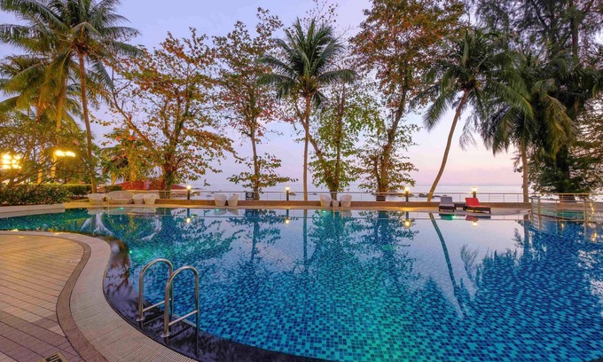 Tanjung Bungah Hotel | Mercure Penang Beach