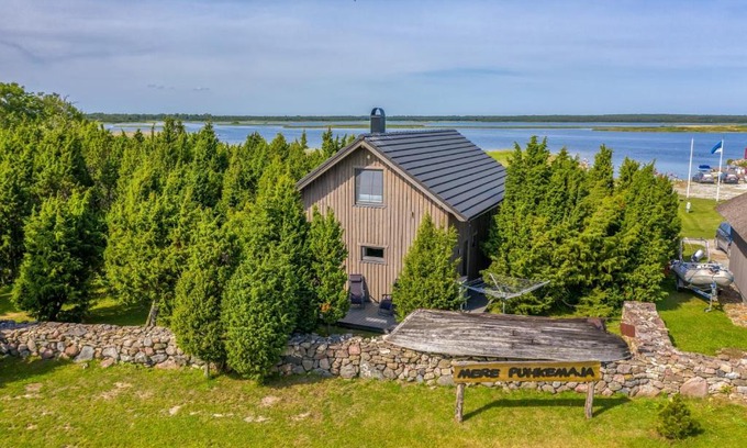 Kungla Casa | Mere Puhkemaja