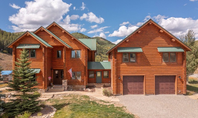 Crested Butte Casa | Meridian Magic-Fantastic 5BD home, Dog friendly