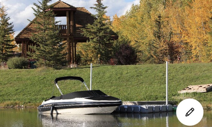 Parkland Beach Cabaña | Meridian Beach Cottage - Private Dock and Hot Tub