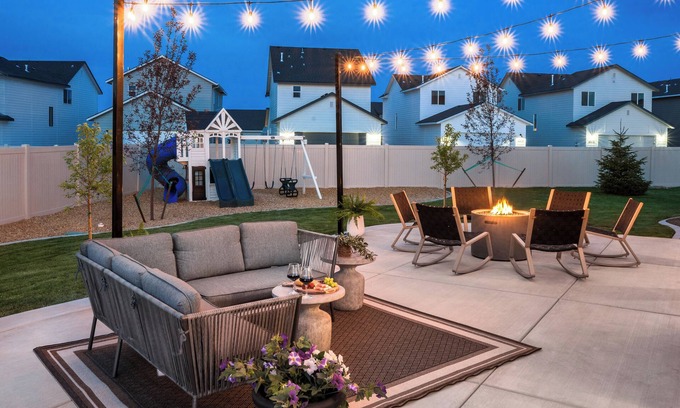 Meridian Casa | Meridian Luxury | 5BR Resort Style, Game Room, BBQ, Fire Pit, Hot Tub