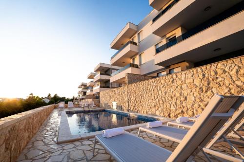 Zrce Apartamento | Meridian Pool Residences