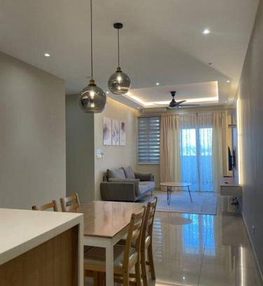 Masai Apartamento | Meridin Bayvue - 3BR - 6 Pax - Near MMHE