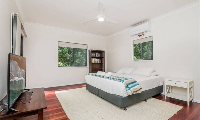 Agnes Water Apartamento | Merindah - Four-Bedroom Modern Pet-Friendly Home in Central Agnes Water