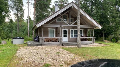 Hiiumaa Apartamento | Merineitsi peamaja saunaga kahele