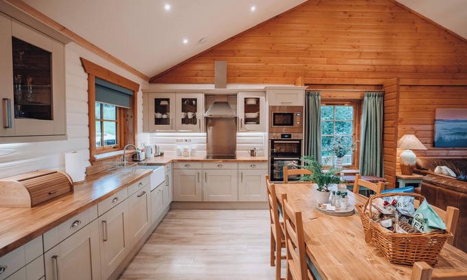 West Linton Cabina | Merklands Wood Luxury Lodges