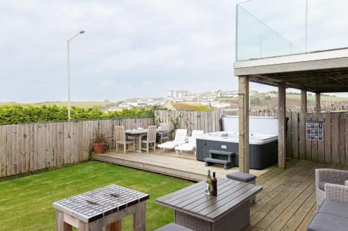 Porth Casa | Mermaid Gaze in Porth, Newquay