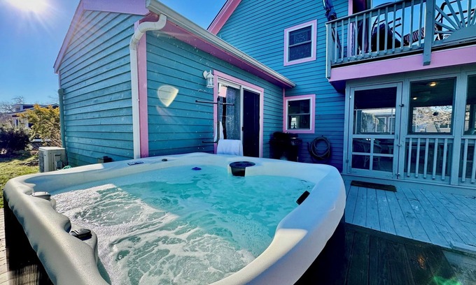 Chincoteague Casa | Mermaid & Mare, Downtown Retreat. Hot Tub, Firepit, fenced yard & Pet Friendly!