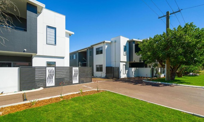 Kelmscott Apartamento | Merrifield Suites - RELAXING AFFORDABLE CHOICE