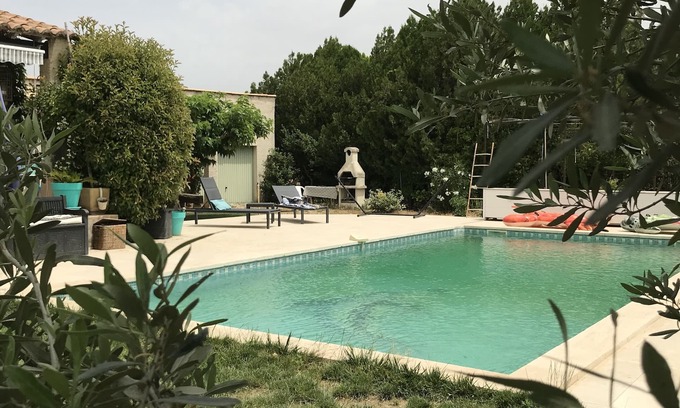 Carpentras Casa | Mes 3 Oliviers, quiet house with swimming pool