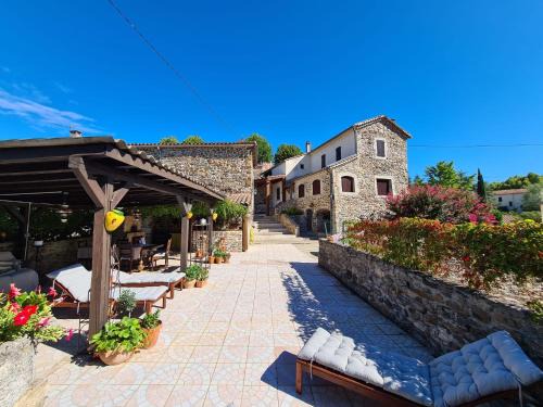 Gagnieres Casa | Mes Maisons Gardoises, Two Gites sleeping 13 with Two Private pools, Kids Room, Laundry, Disco, free WiFi, Linen and Dog's are Welcome