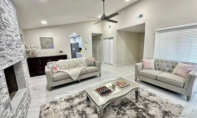 Dobson Ranch Casa | Mesa 4BR Home big Pool & Jacuzzi