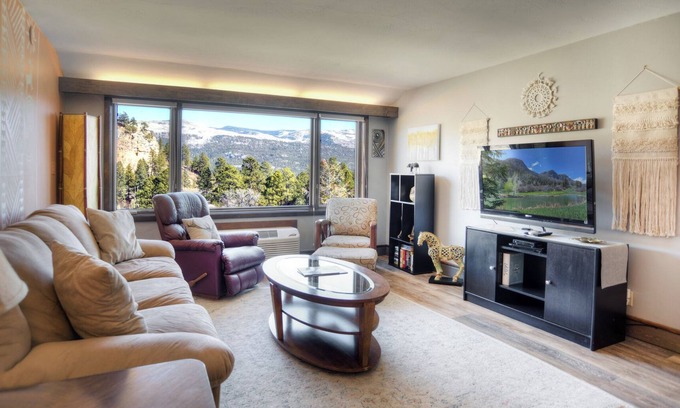 Purgatory Condominio | Mesa Markings (#203) |10 min to Ski - Pool/HotTub - Views - Golf - AC