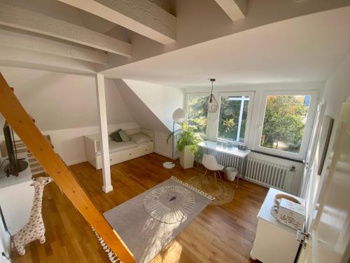 Stockum Casa | (Messe)Zimmer mit Bad und Ankleideraum + Parkplatz