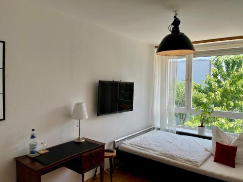 Munchen District Casa | MesseWohnenAschheim Business Zimmer und Apartment mit Balkon bei Messe München