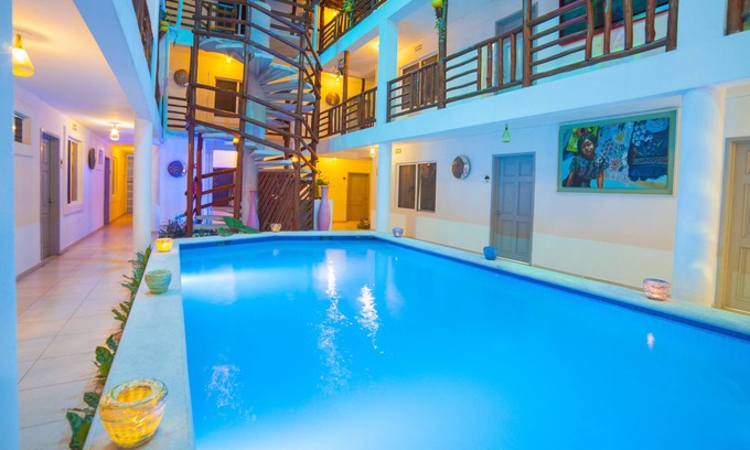 Centro de la ciudad de Tulum Hotel | Mestizo Gallery