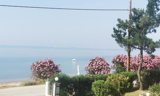 Ormilia Apartamento | Metamorphosis - Halkidiki Apartment on the beach