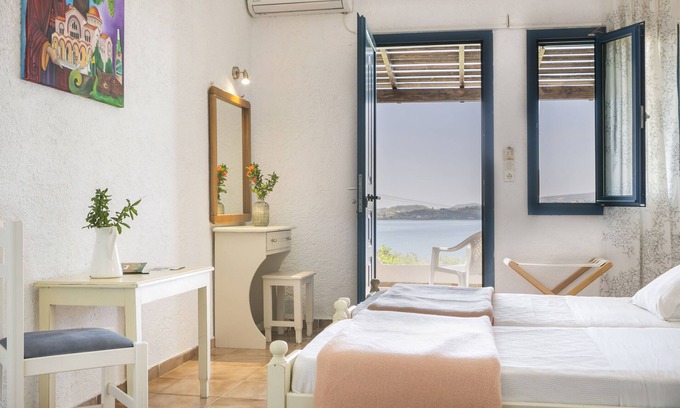Kefalonia Hotel | Metaxatos Apartments