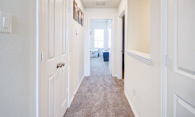 Richmond Casa | Meticulously-maintained 3-BR Home w/ Backyard - Double Story