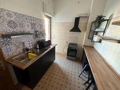 Prenestino-Centocelle Apartamento | [Metro C - Centocelle] Ampio Appartamento con tre camere da letto