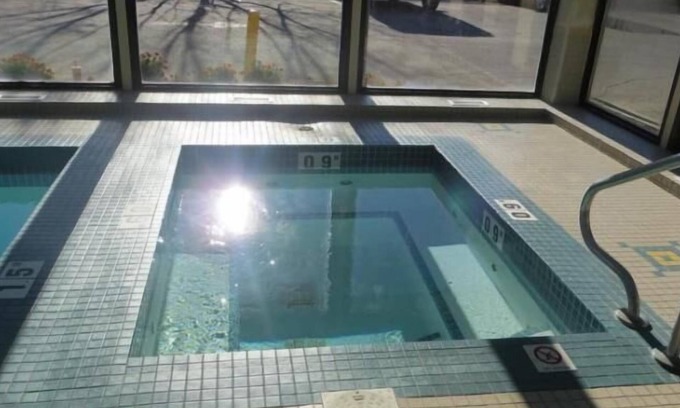 Banff Trail Hotel | Metro Inn Calgary Northwest