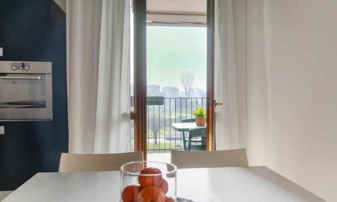 Lorenteggio Apartamento | Metropolitan Home Gonin