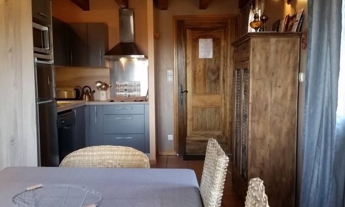 Gap Apartamento | Meublé N°5 - Le Grenier-Apartamento-Baño con bañera-Vista al Jardín