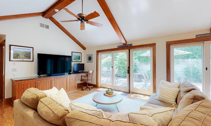 Mews Village Casa | Mews Village Villa