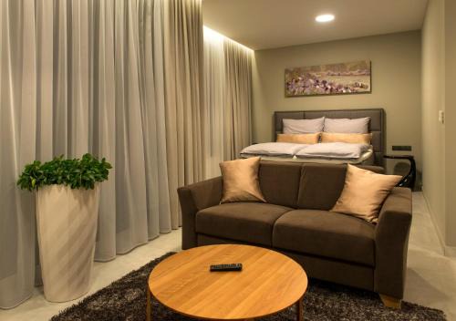 Mlada Boleslav Apartamento | MG Restaurace/Luxury Apartments