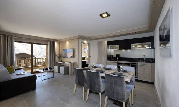 Le Grand-Bornand Apartamento | MGM Hotels & Residences - Residence Le Roc des Tours **** - Prestige 3-Room Apartment for 6 People with Mountain View
