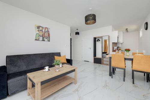 Miedzywodzie Apartamento | Międzywodzie Beautiful Apartment with Garden & Parking by Noclegi Renters