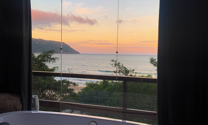 Rio das Pacas Casa | Miranted0ceano, casa em frente a Praia da Solidão Florianópolis