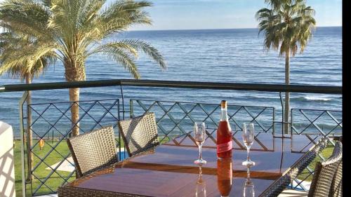 Sitio de Calahonda Apartamento | MI CAPRICHO C16 Beachfront Apartment
